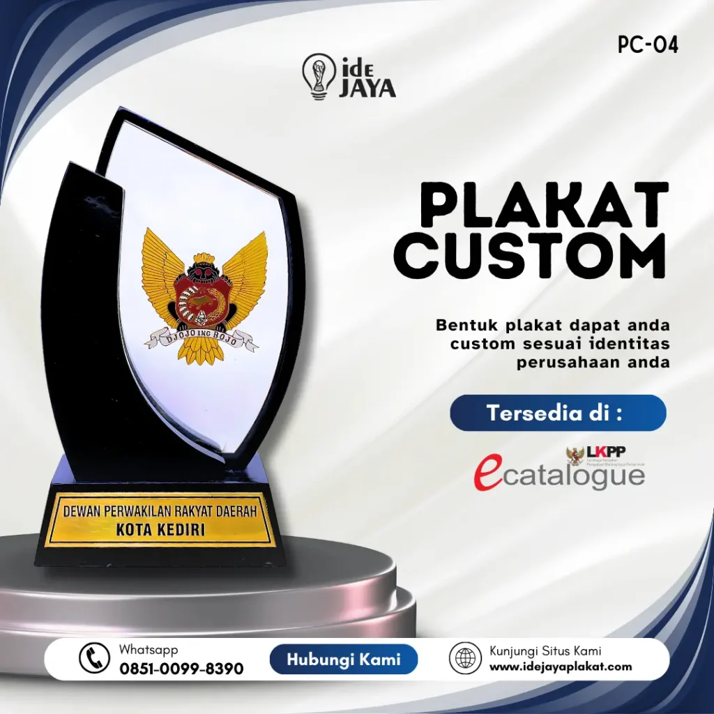 Plakat custom kayu akrilik eksklusif untuk DPRD Kota Kediri desain elegan